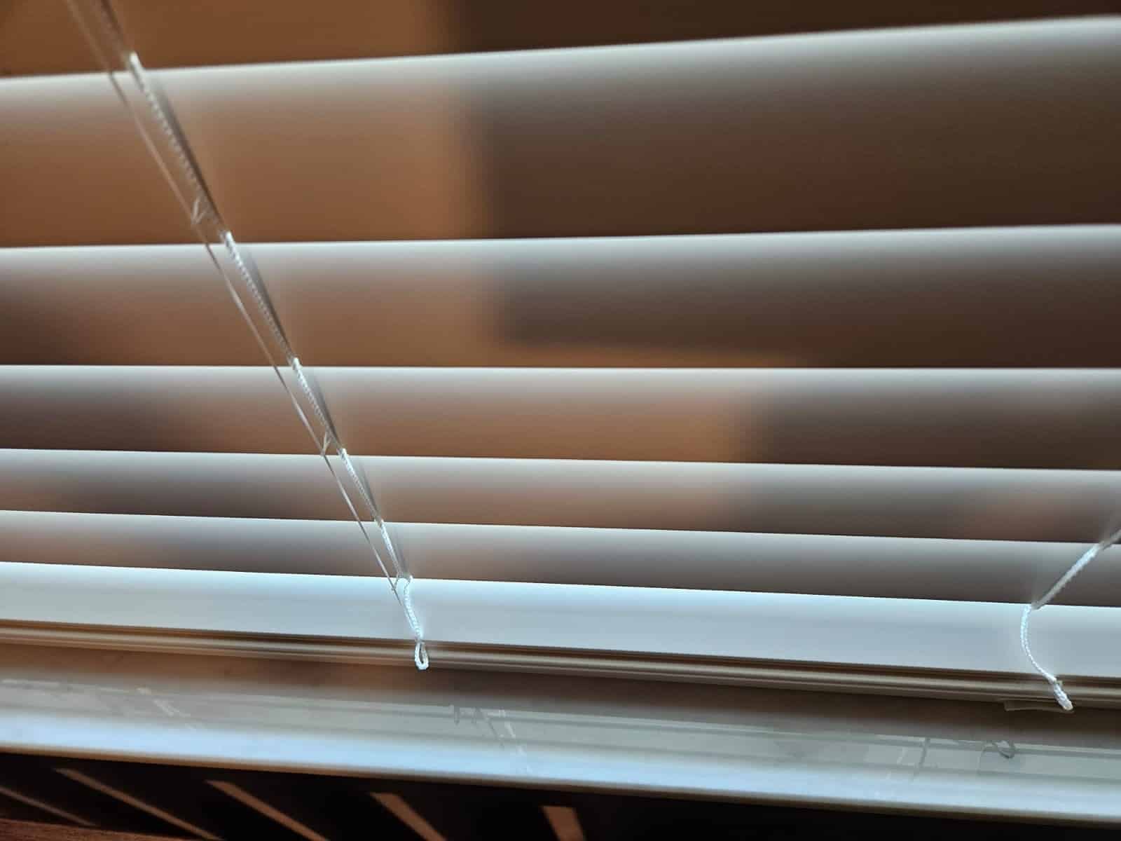 windows and blinds cleaning